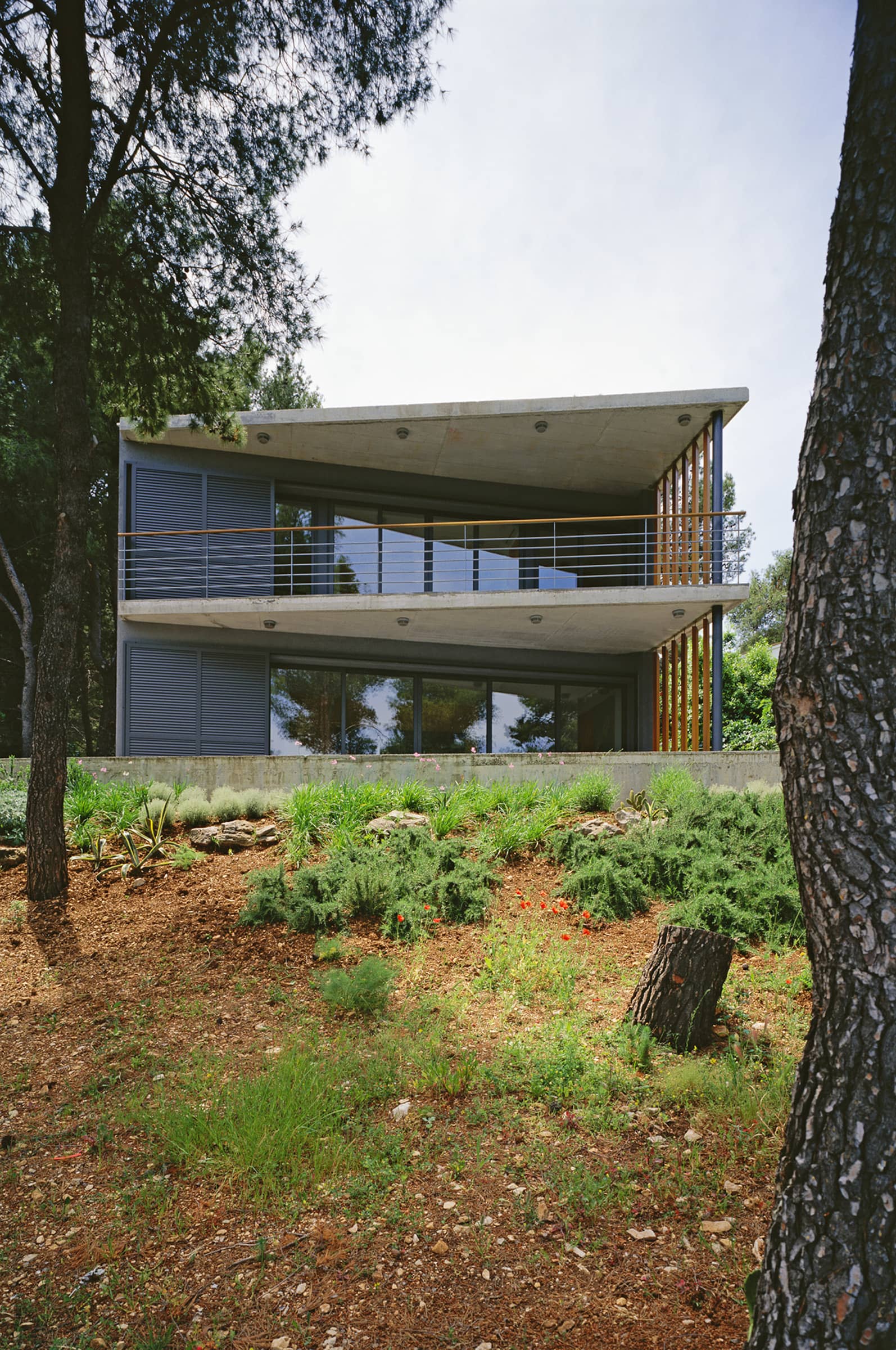 Holiday House, Slatine